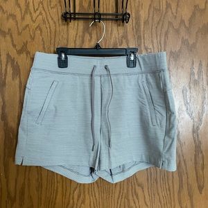 Athleta striped metro shorts medium